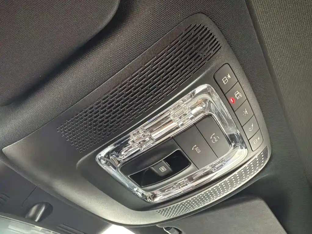 Фото 15 - Mercedes-Benz EQA