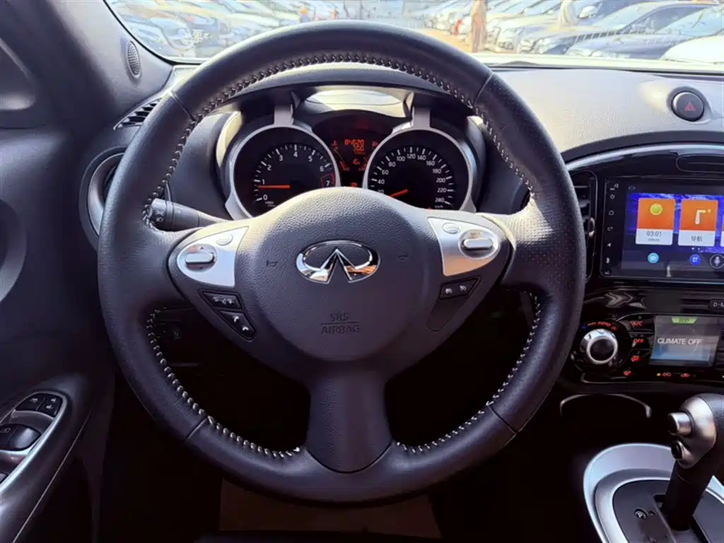 INFINITI ESQ