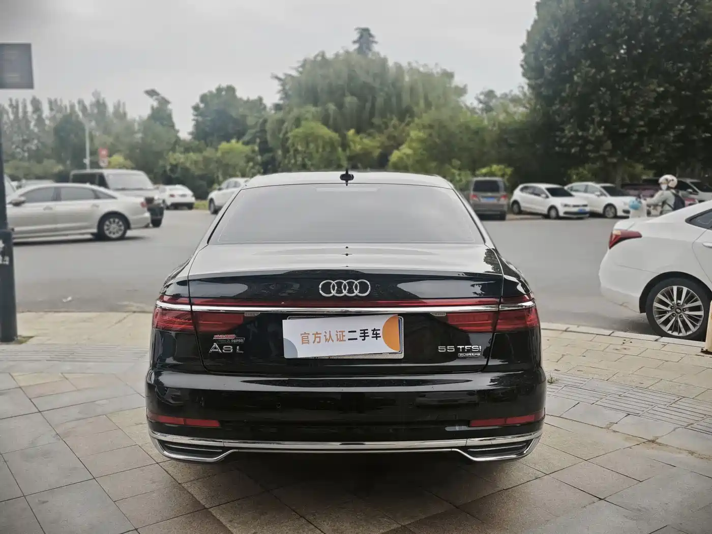 Фото 8 - Audi A8