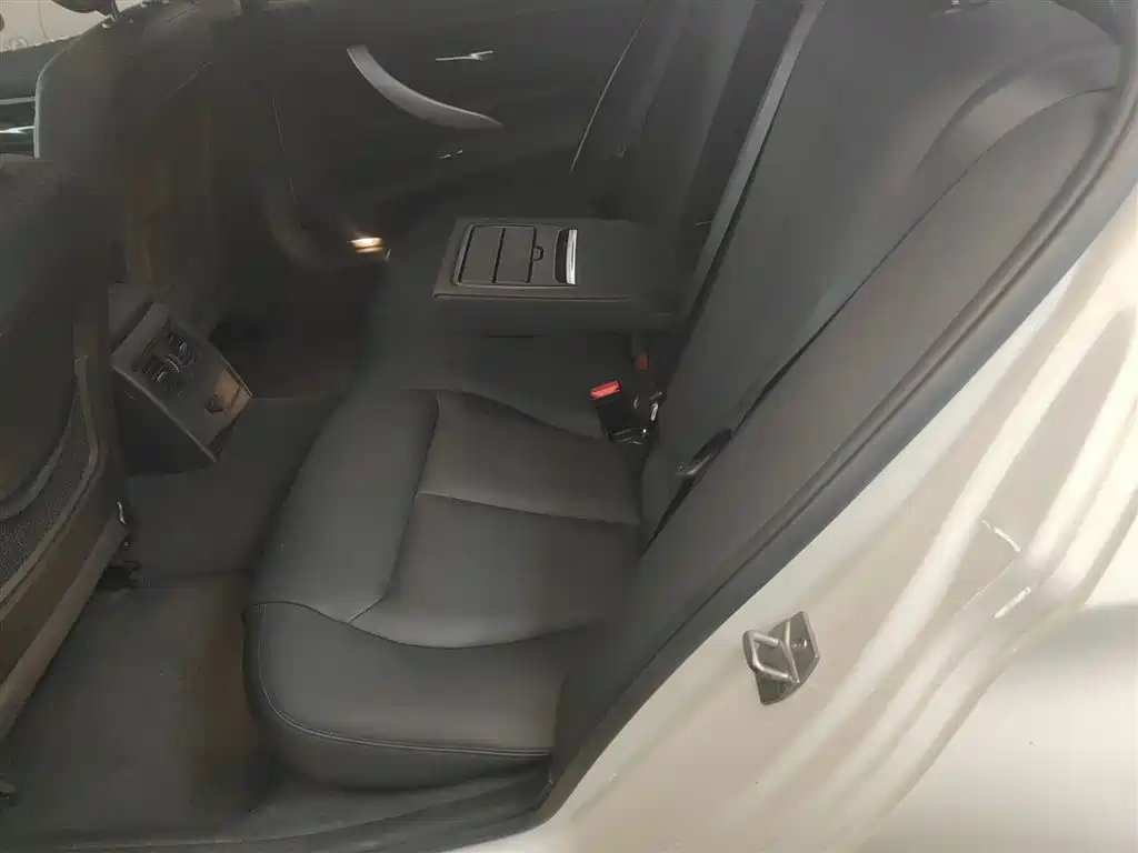BMW 3 Series 2014 320Li Fashion фото 17