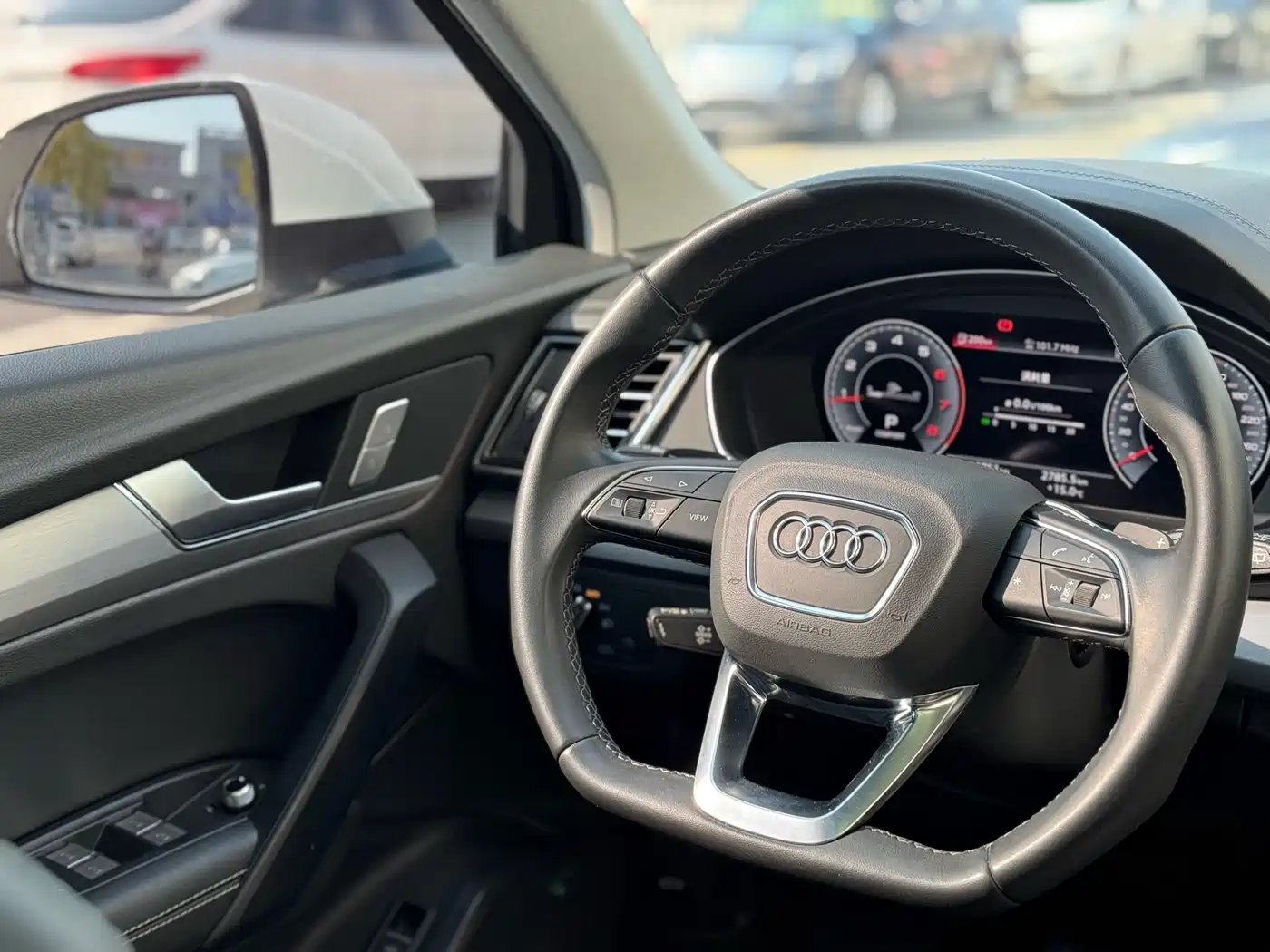 AUDI Q5L
