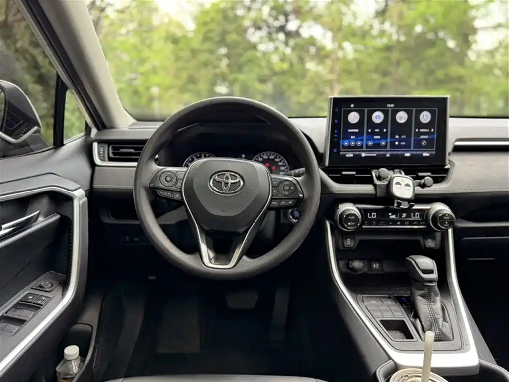 Toyota Wildlander 2020 2.0L CVT AWD Luxury Edition фото 17