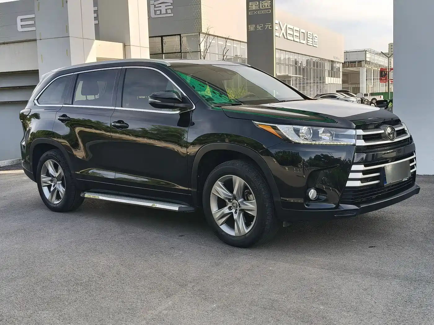 TOYOTA HIGHLANDER