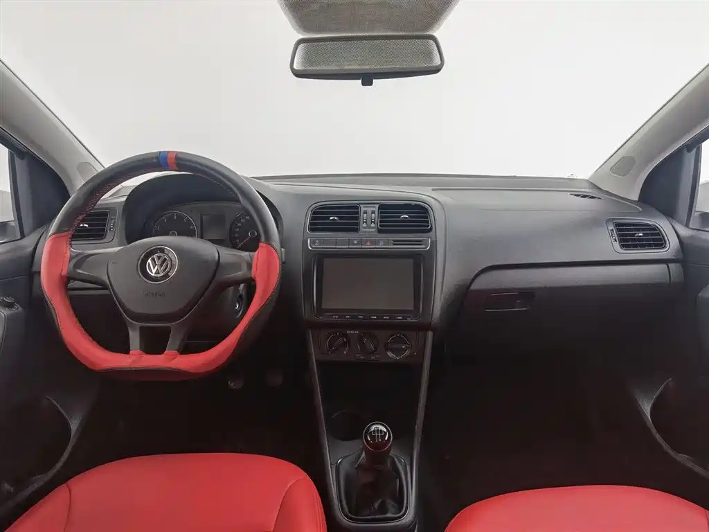 Volkswagen Polo 2018 1.5L Manual Safe Drive фото 5