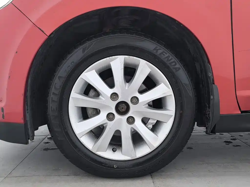 Venucia R50 2014 2013 1.6L Manual Fashion