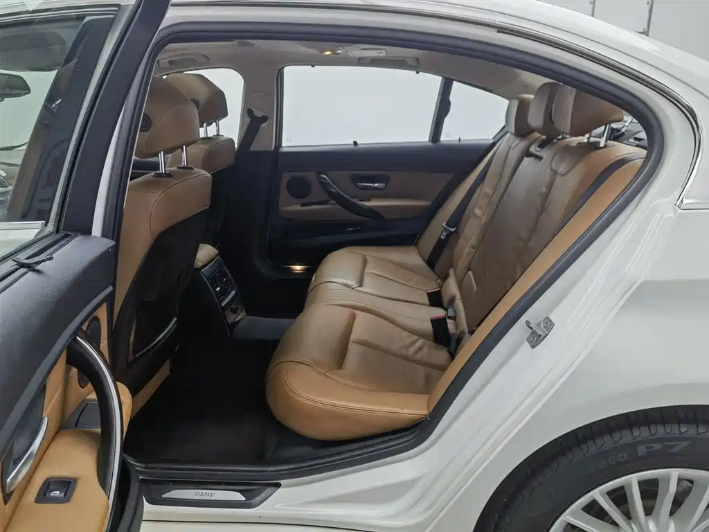 BMW 3 Series 2014 320Li Luxury Design Package фото 15
