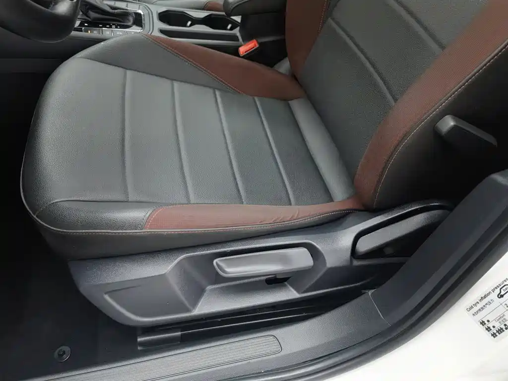Volkswagen Bora 2019 Facelift 280TSI DSG Elite China VI фото 20