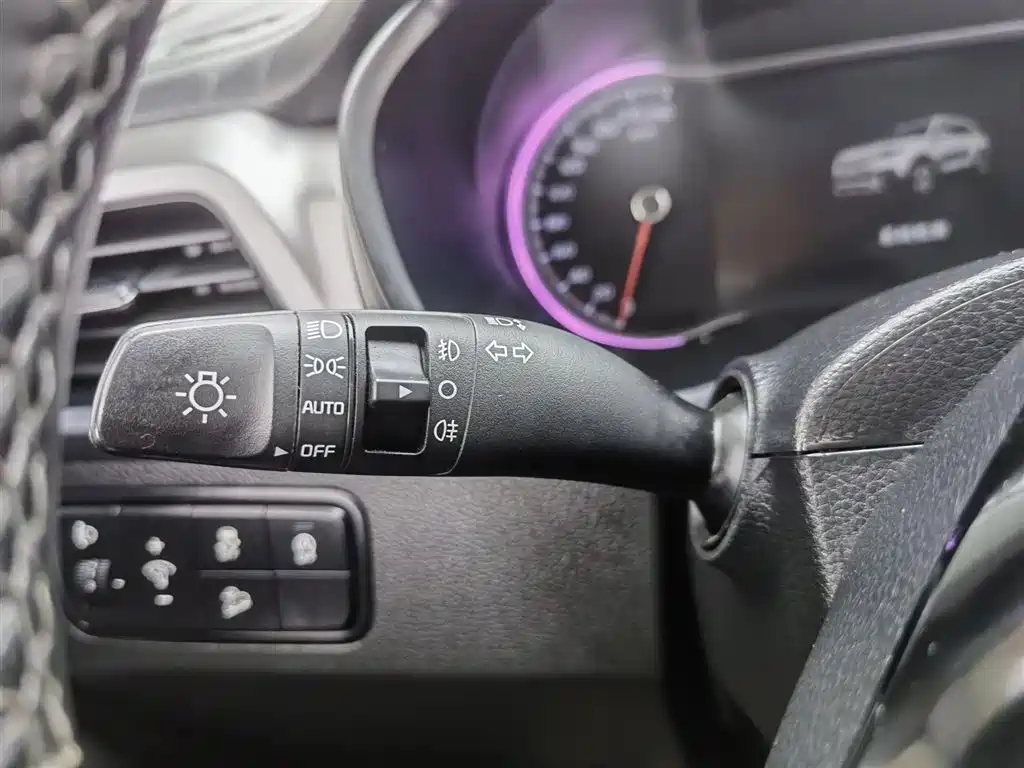 Kia Sportage 2019 2.0L Automatic Smart Luxury Edition фото 21