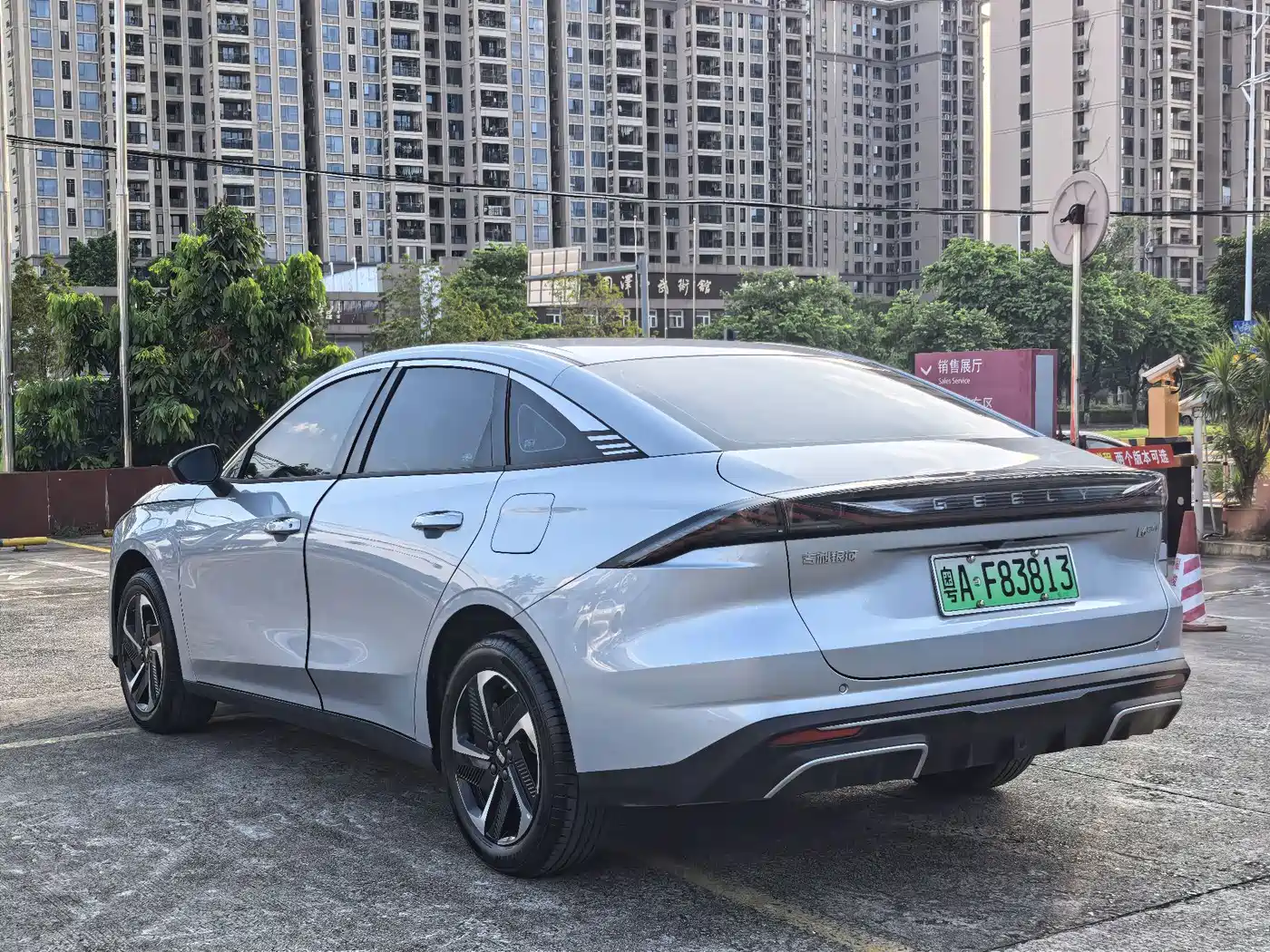 Geely Galaxy Galaxy L6 2026 2025 EM-i 140km Explorer+ Edition