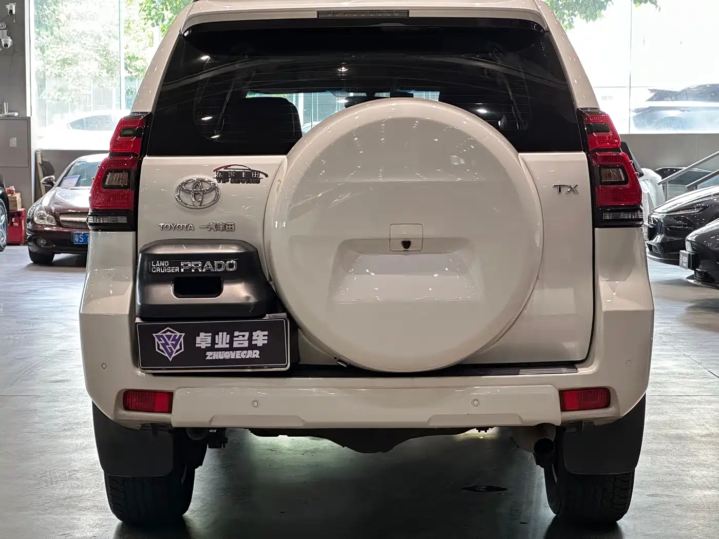Toyota Prado 2018 3.5L Automatic TX-L Rear-mounted Spare Tire фото 4