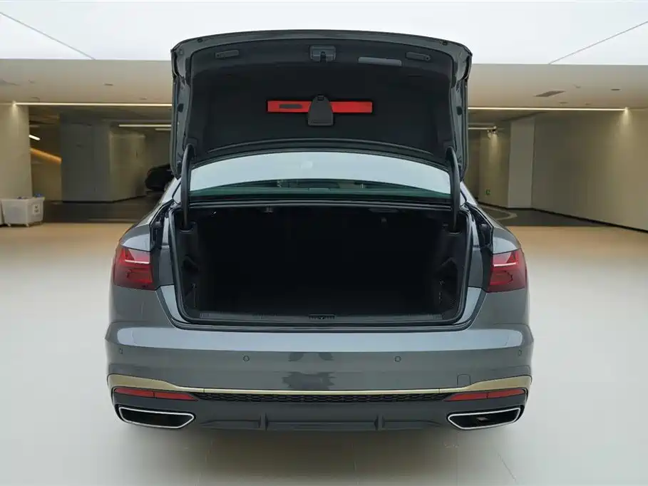 Audi A4L 2024 40 TFSI quattro RS Kit Speed Edition фото 6