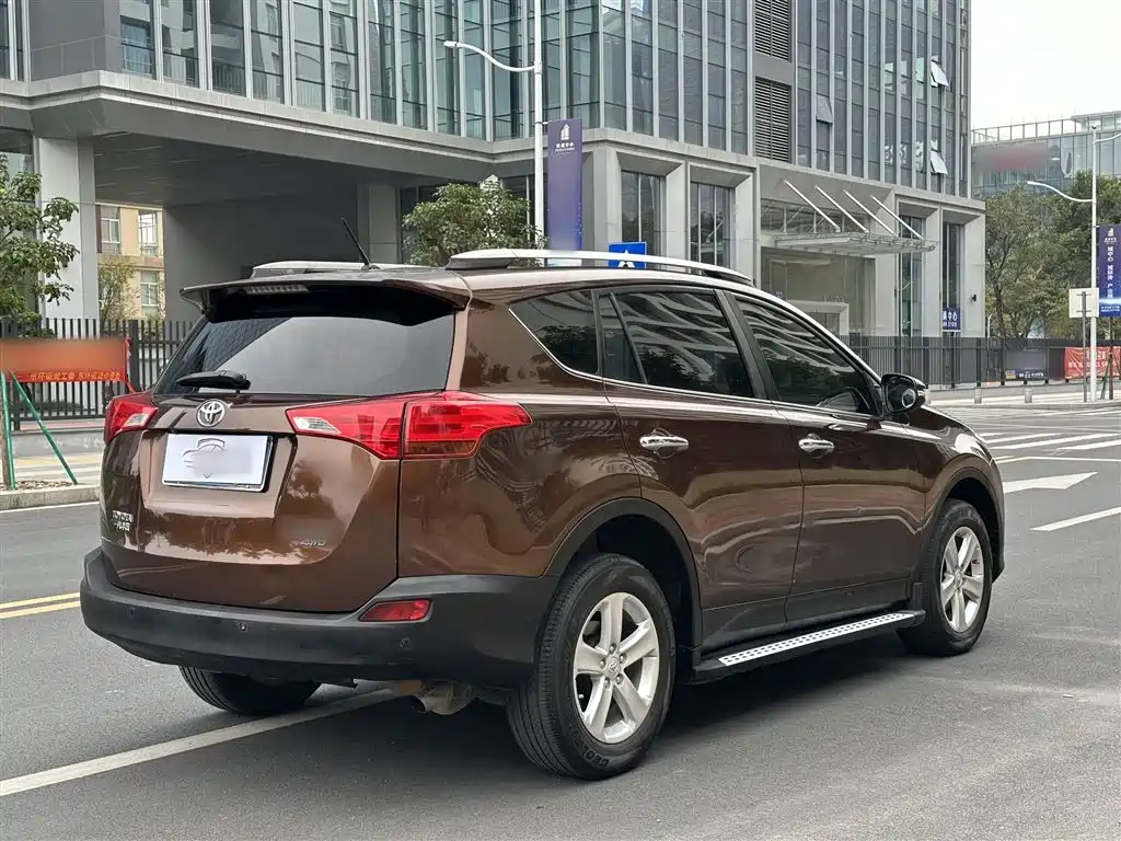 Toyota RAV4 Rongfang 2013 2.5L Auto 4WD Elite фото 25