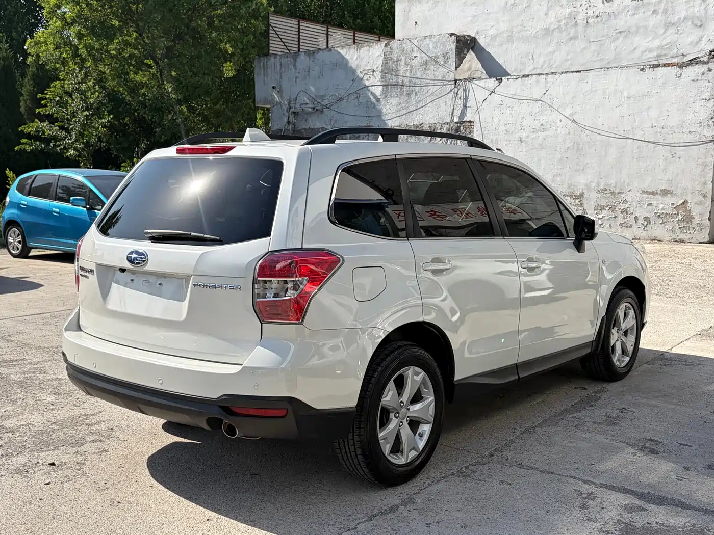 Subaru Forester 2013 2.0i Automatic Luxury Navigation Edition фото 3