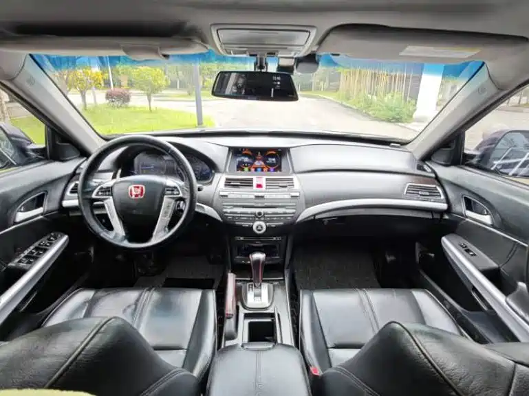 Фото 4 - Honda Crosstour