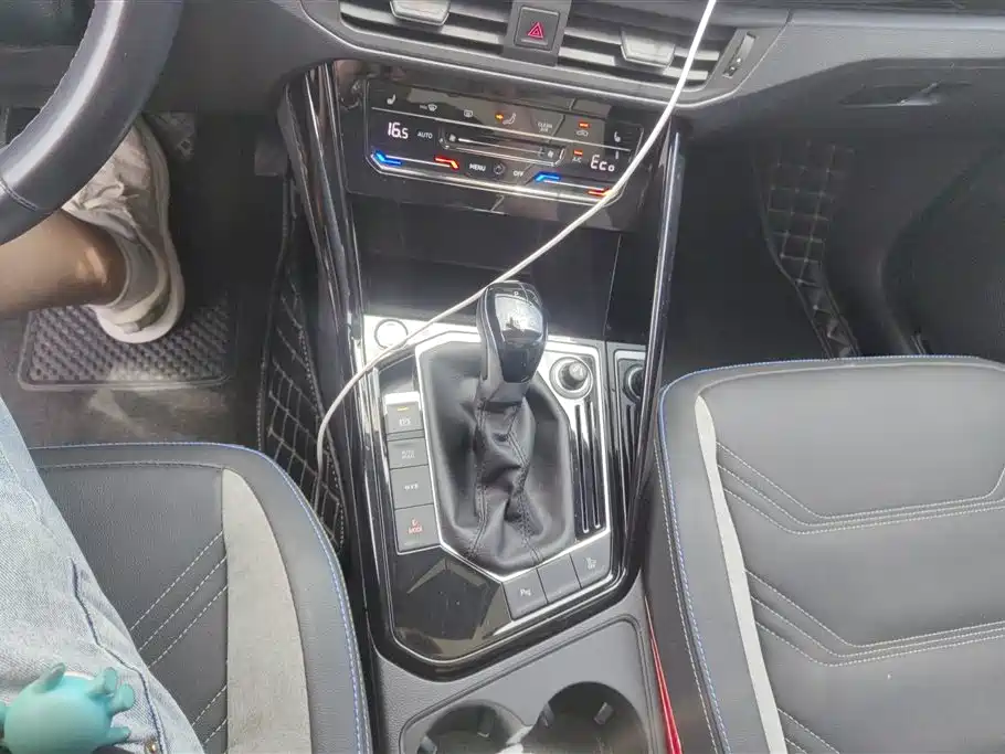 Volkswagen Tayron GTE Plug-in Hybrid 2020 Model 1.4T Luxury фото 16