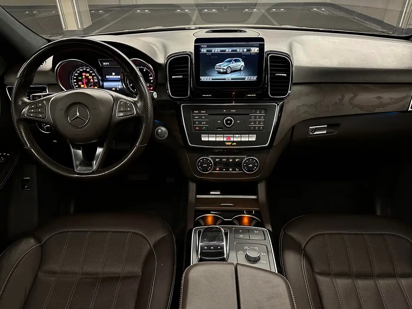 Mercedes-Benz GLE 2017 GLE 320 4MATIC Luxury фото 25