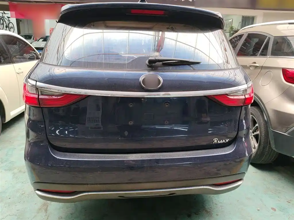 BYD Song MAX 2018 1.5T Auto Smart Connected Elite 6-Seater фото 4