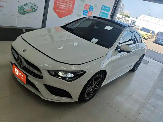 Mercedes-Benz CLA (Import) 2021 CLA 200 — фото 1