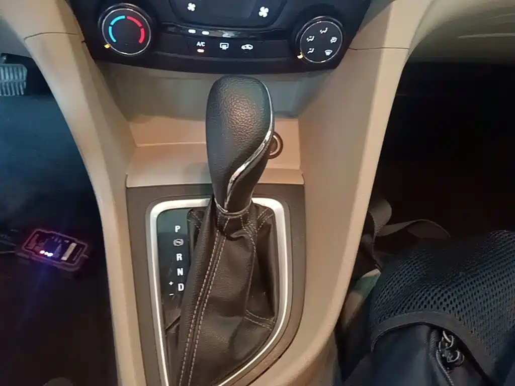 Фото 10 - Buick Excelle