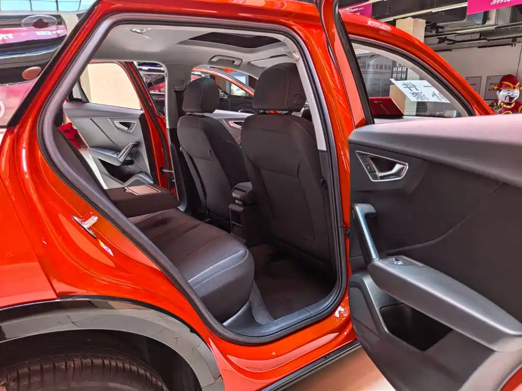 Audi Q2L 2018 35 TFSI Launch Exclusive Edition China VI фото 8