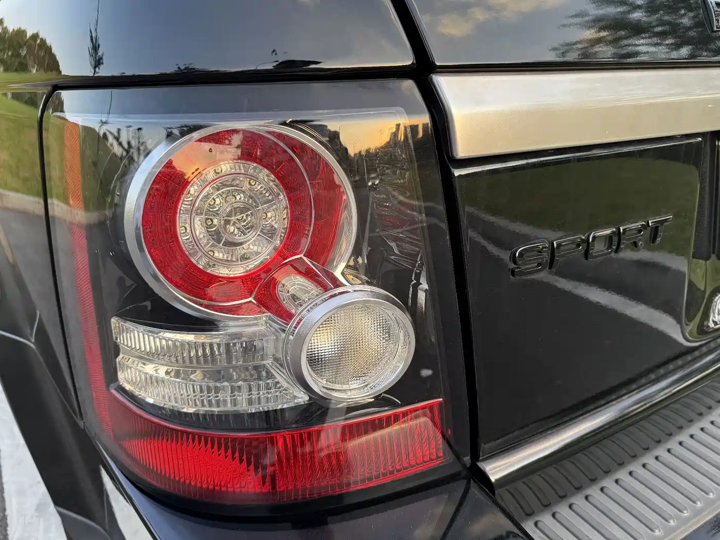 Photo 19 - Land Rover Range Rover Sport