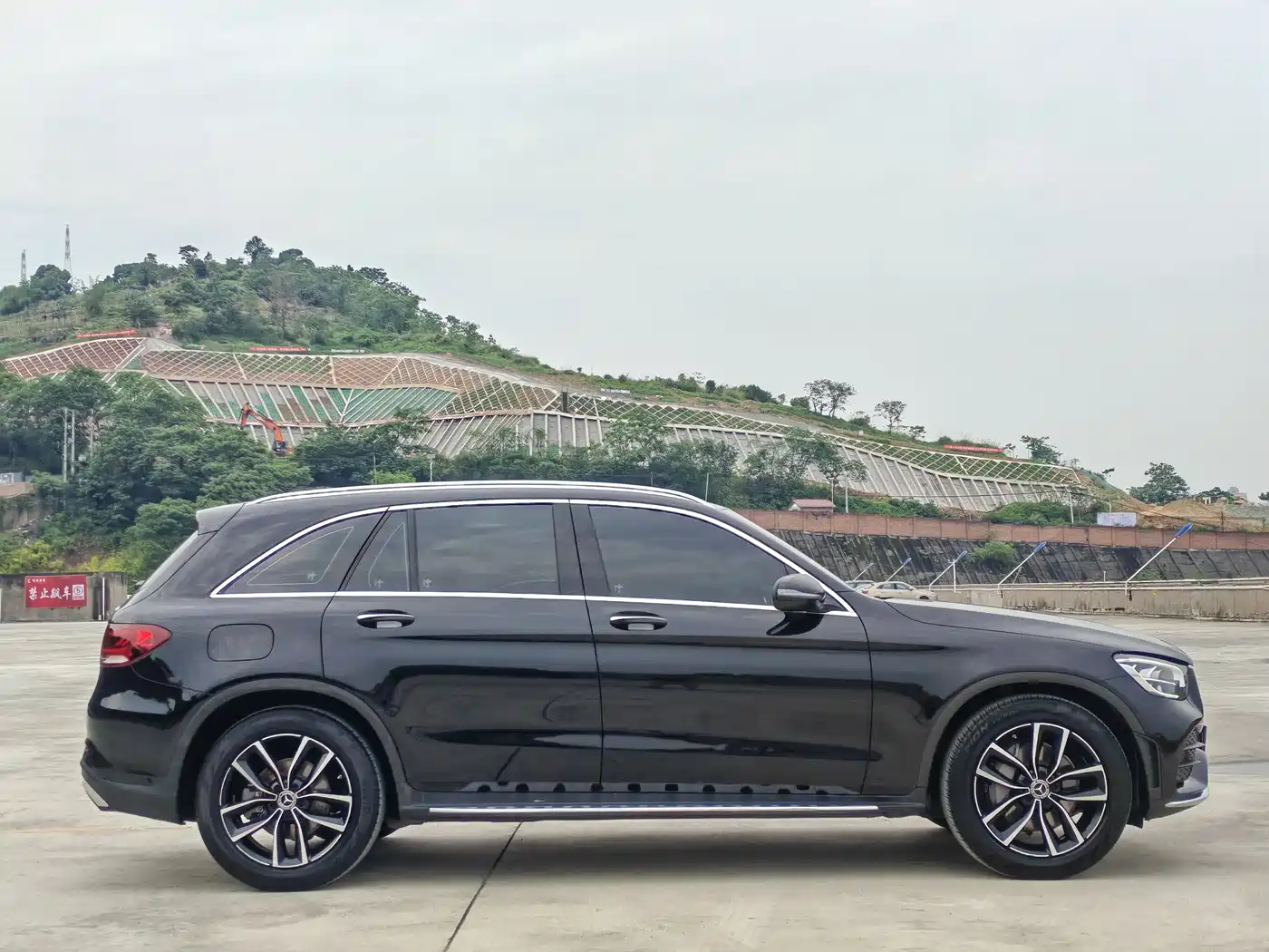 Mercedes-Benz GLC 2020 Facelift GLC 300 L 4MATIC Dynamic фото 2