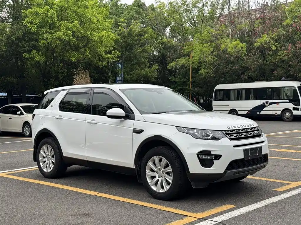 Land Rover Discovery Sport 2016 2.0T SE фото 3