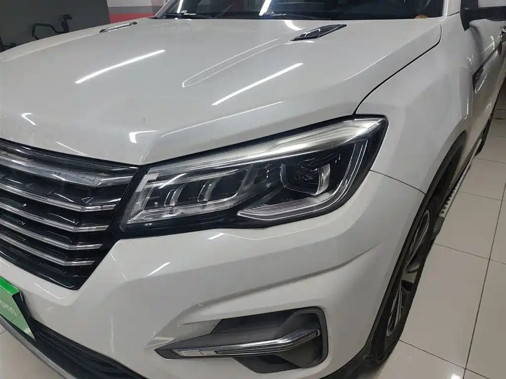 Photo 18 - Changan CS75