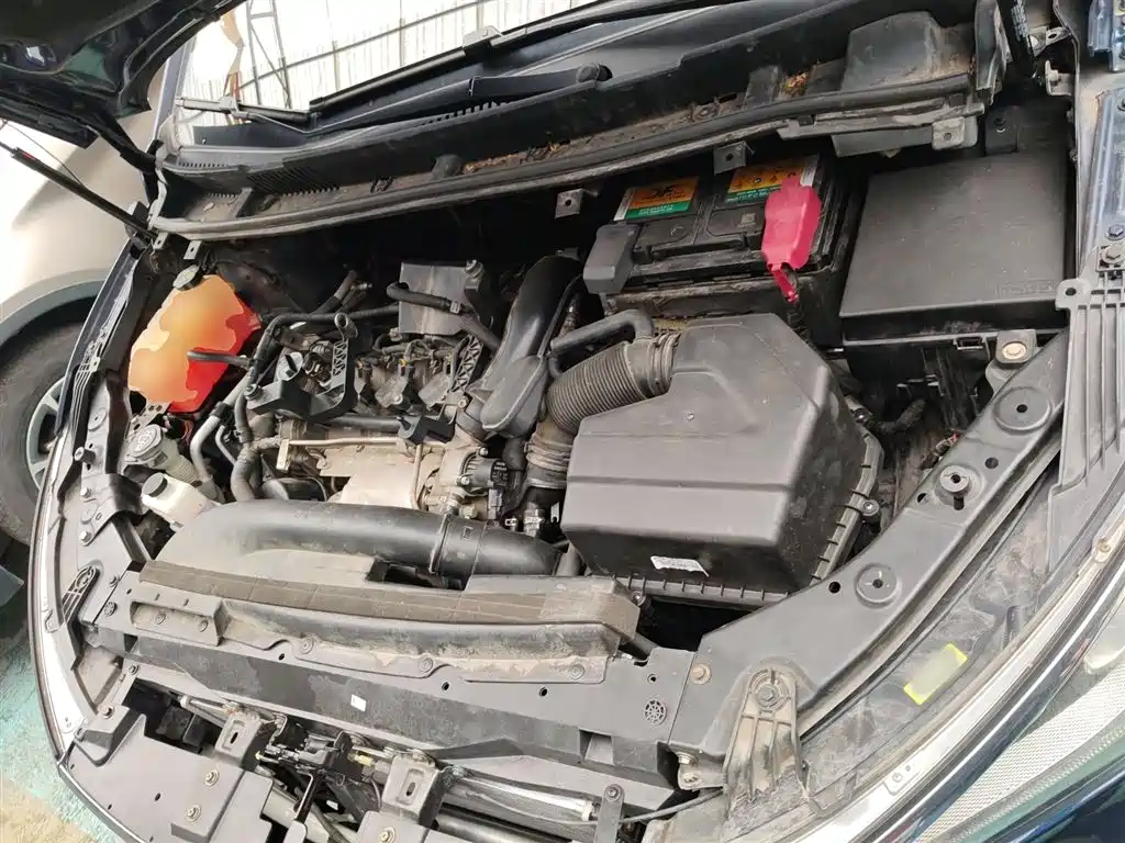 BYD Song MAX 2018 1.5T Auto Smart Connected Elite 6-Seater фото 16