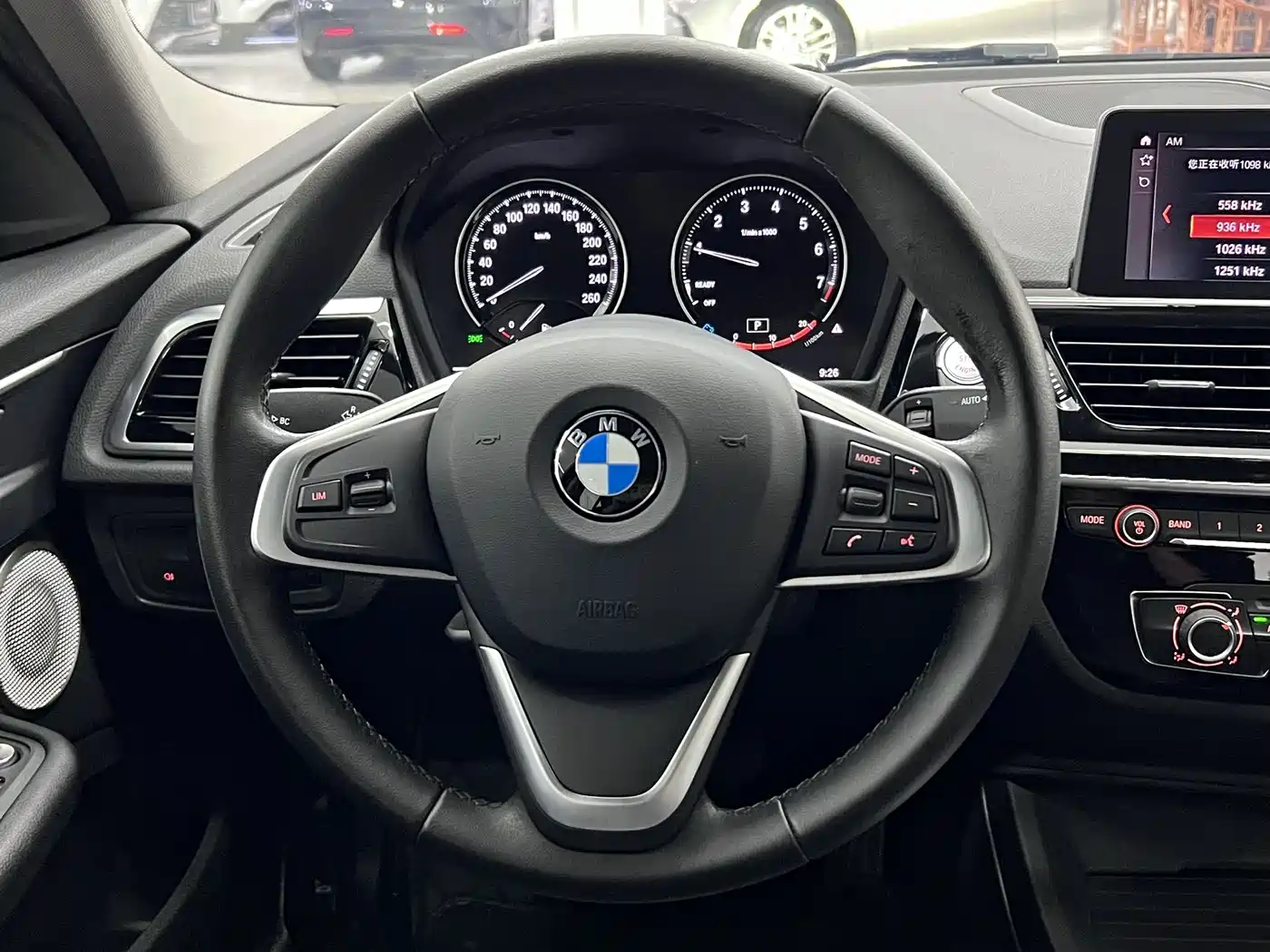 BMW 1 Series 2021 120i M Sport фото 14