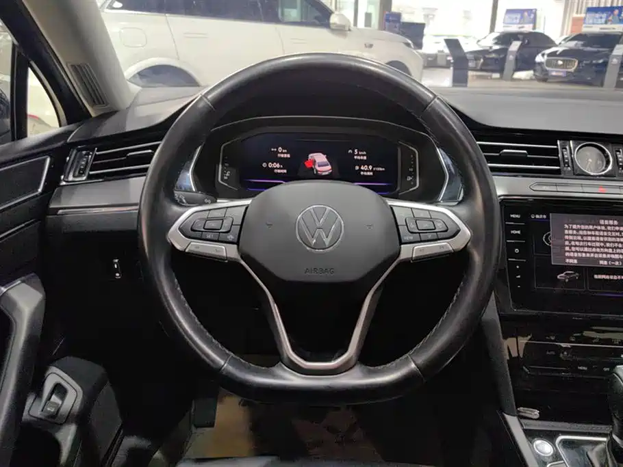 Volkswagen Magotan 2020 330TSI DSG Leading фото 15