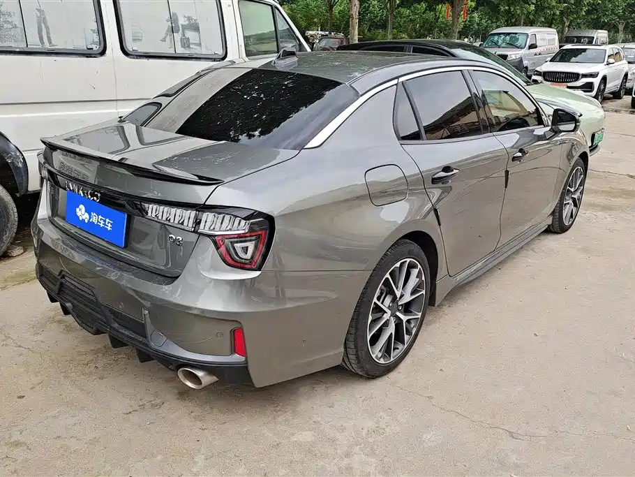 Lynk & Co 03 2022 1.5TD DCT Power Pro фото 3