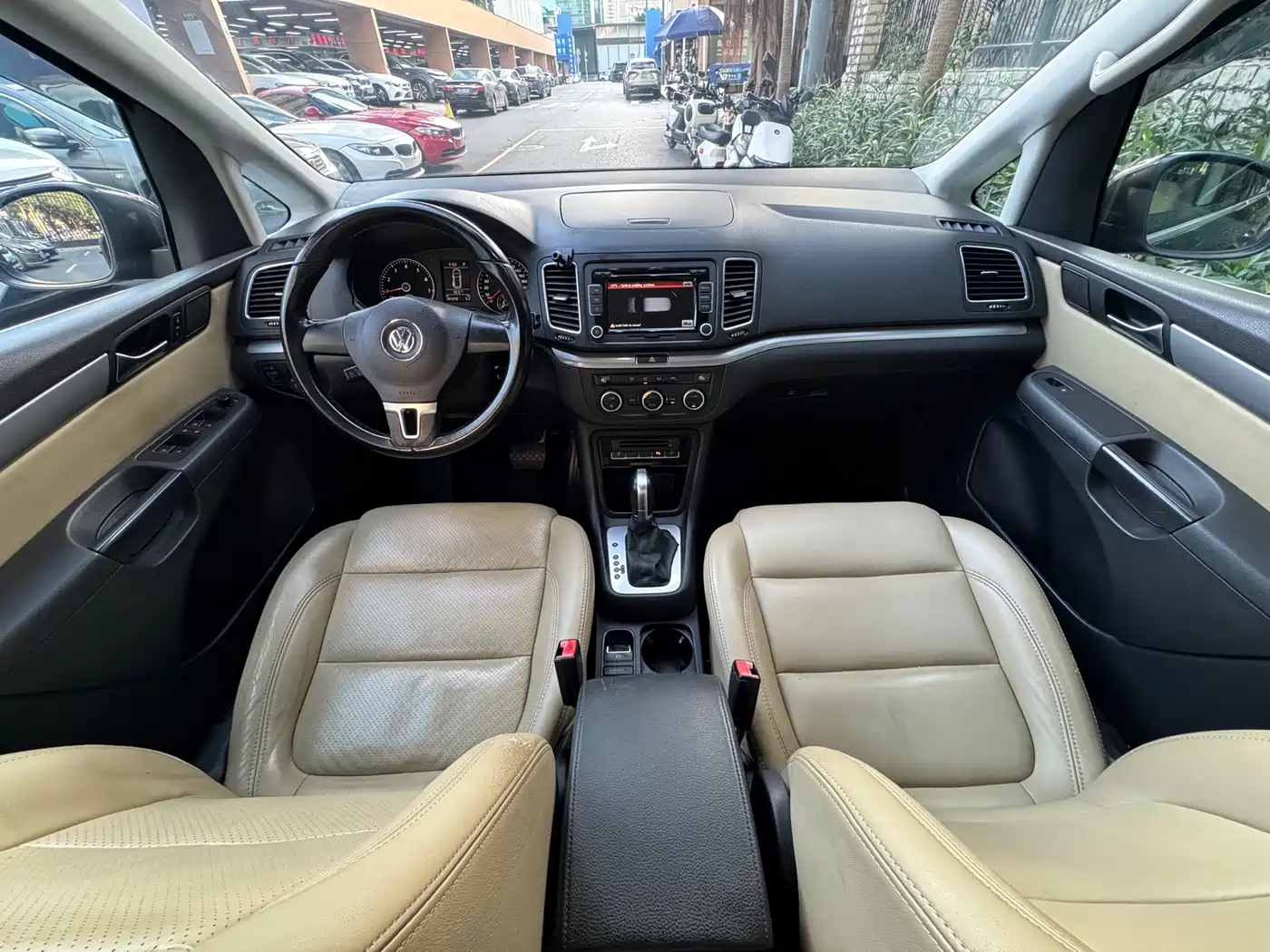 Volkswagen Sharan 2013 1.8TSI Standard фото 12