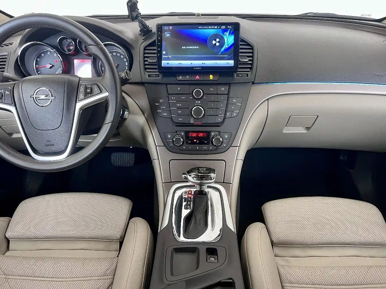 Opel Insignia 2013 2.0T 2WD Luxury фото 6