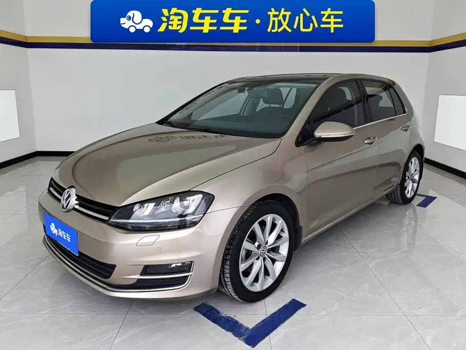 Фото 1 - Volkswagen Golf