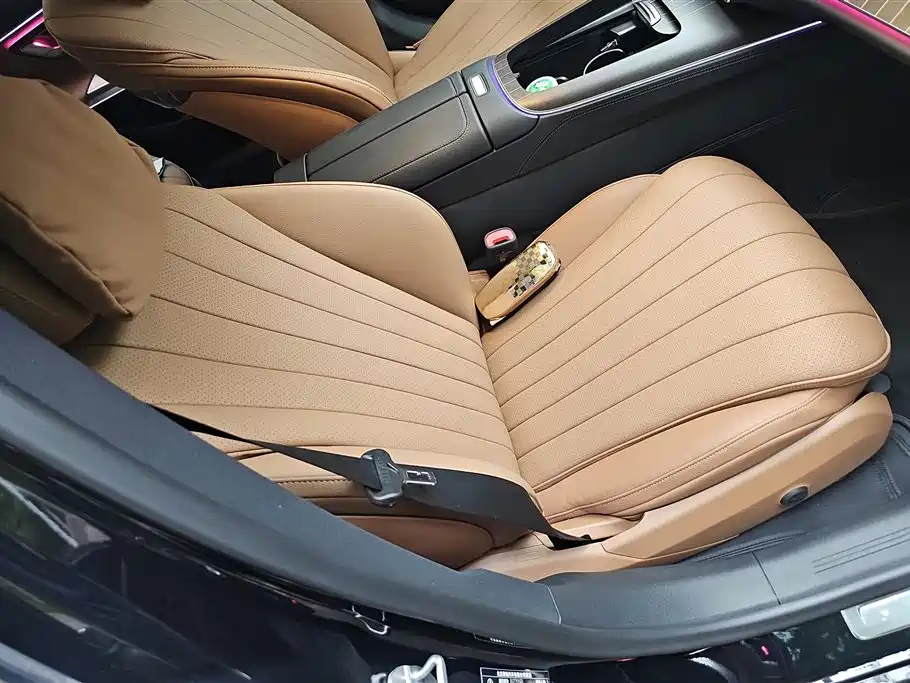 Mercedes-Benz E-Class 2024 E 300 L Fashion фото 8