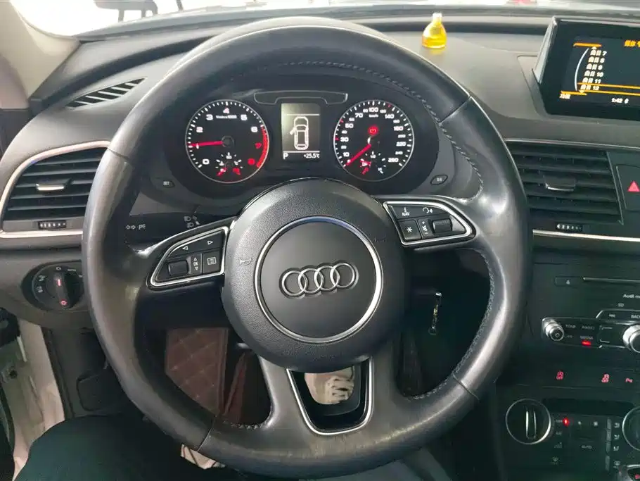 Audi Q3 2018 30th Anniversary Edition 35 TFSI Fashion фото 15