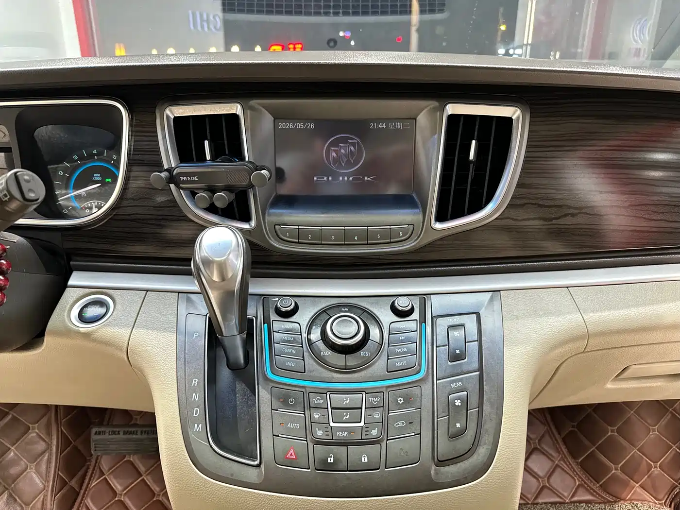 Buick GL8 2013 3.0L XT Luxury Business Flagship Edition фото 15