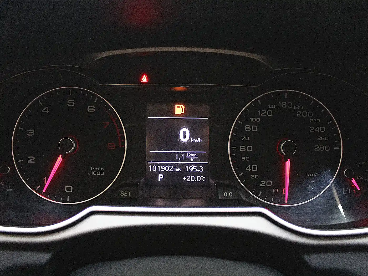 Audi A4L 2015 45 TFSI quattro Individual Sport фото 11