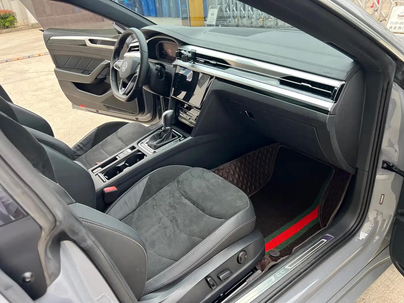 Volkswagen FAW-Volkswagen CC 2021 330TSI Dazzle Edition фото 25