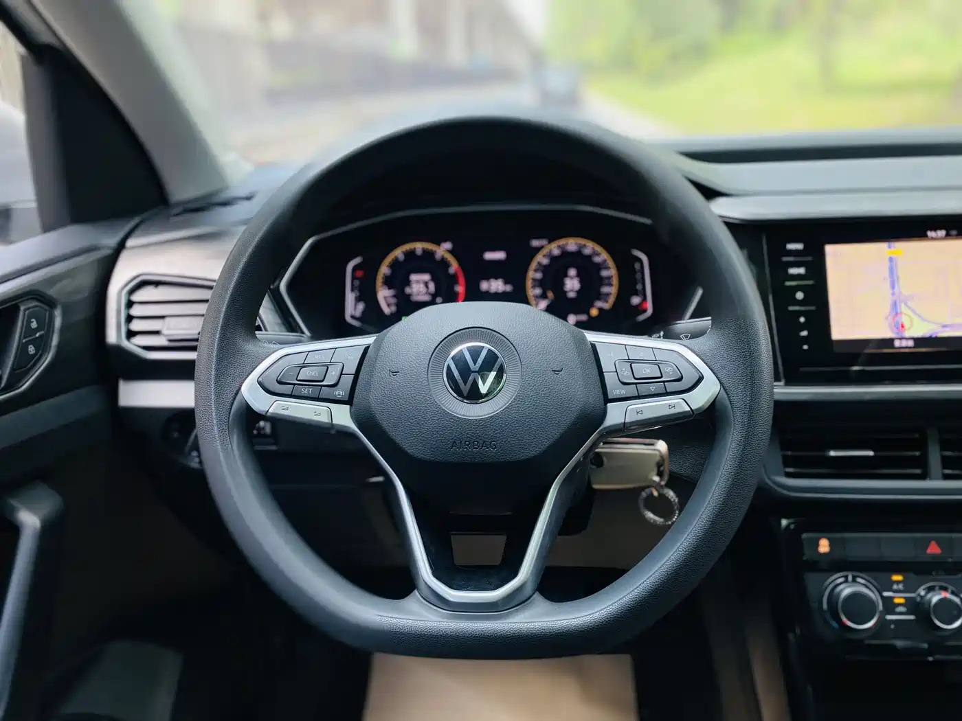 Volkswagen Tanying 2020 1.5L Automatic Joy Edition фото 3