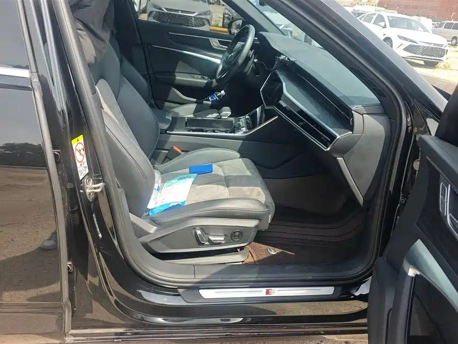 Audi A6L 2024 45 TFSI quattro Premium Dynamic фото 8