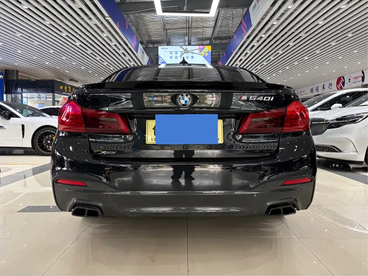 BMW 5 Series 2019 530Li Leading M Sport Package фото 4