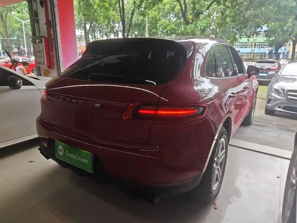 Porsche Macan 2017 Macan 2.0T фото 7