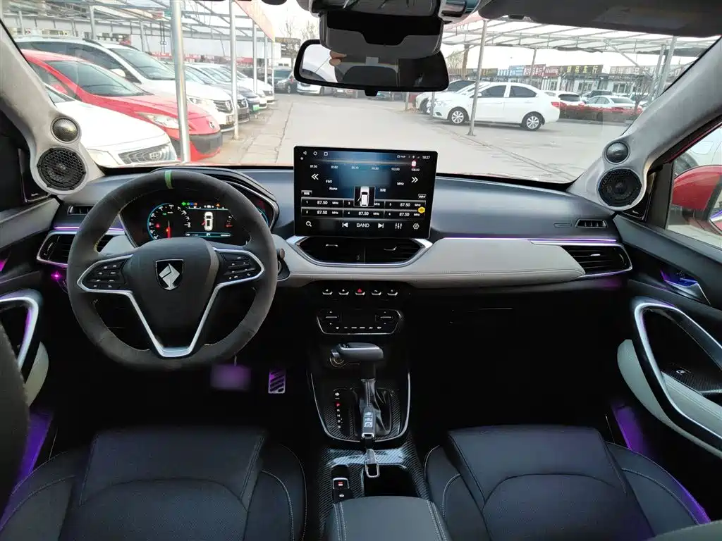 Фото 6 - Baojun 530