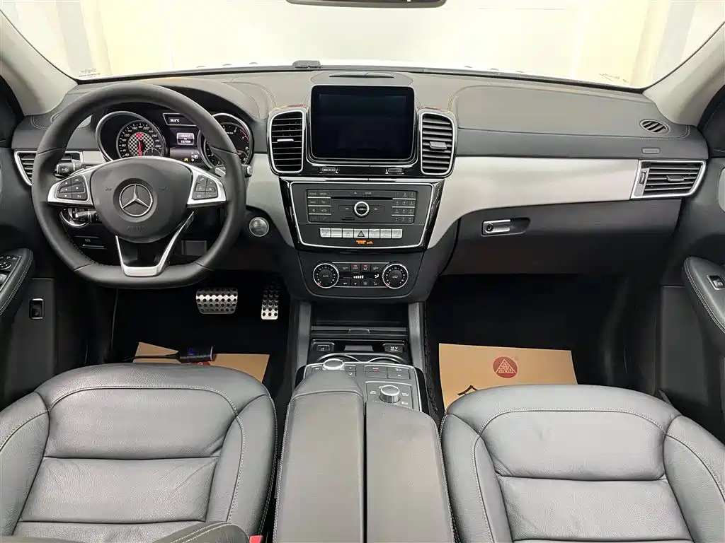 Mercedes-Benz GLE AMG 2017 AMG GLE 43 4MATIC фото 28