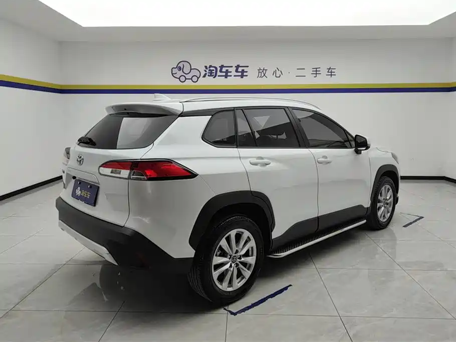 Toyota Corolla Cross 2022 2.0L Elite Edition фото 3