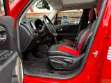 Фото 9 - Jeep Renegade