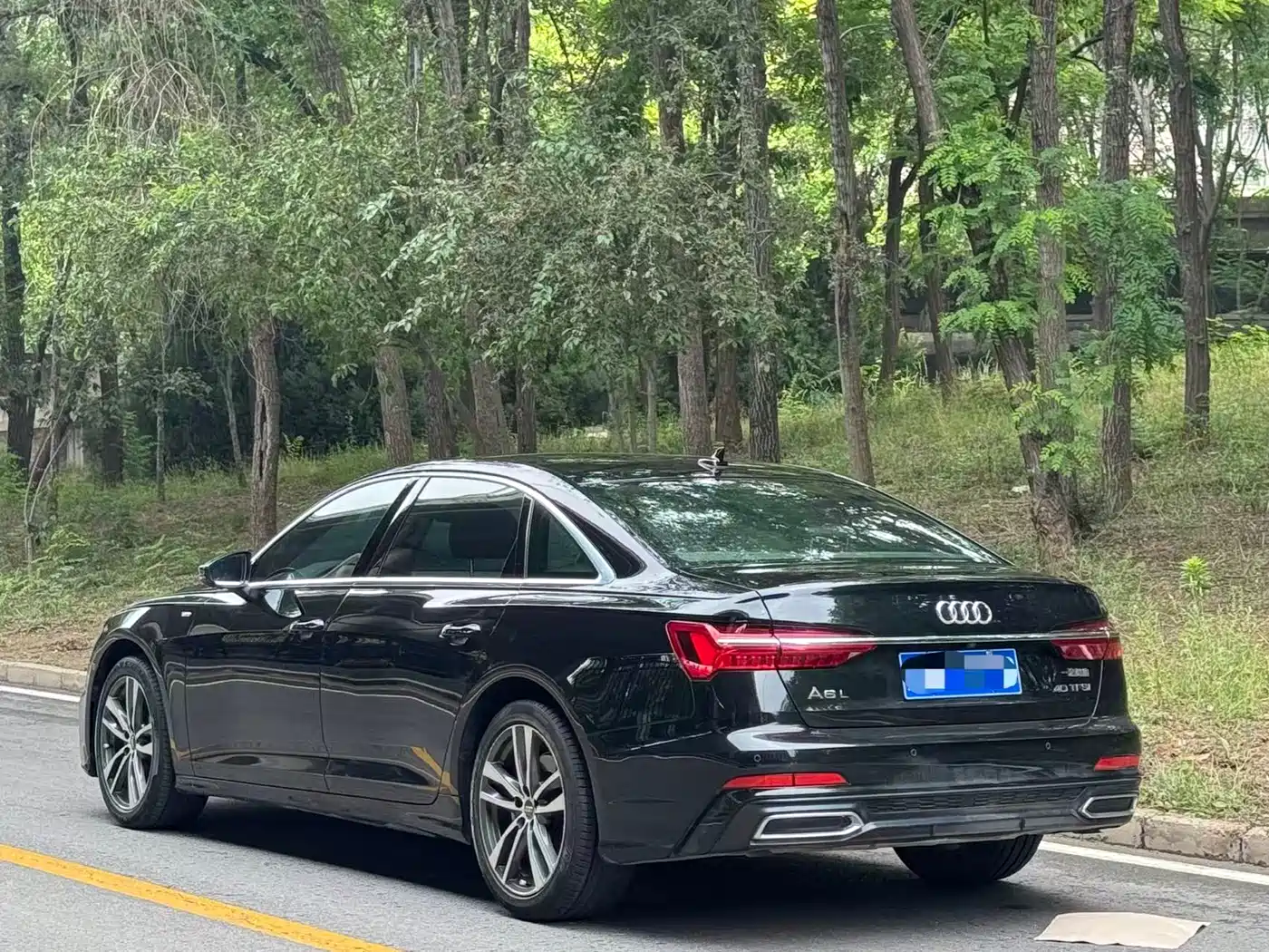 Audi A6L 2021 40 TFSI Luxury Sport фото 4