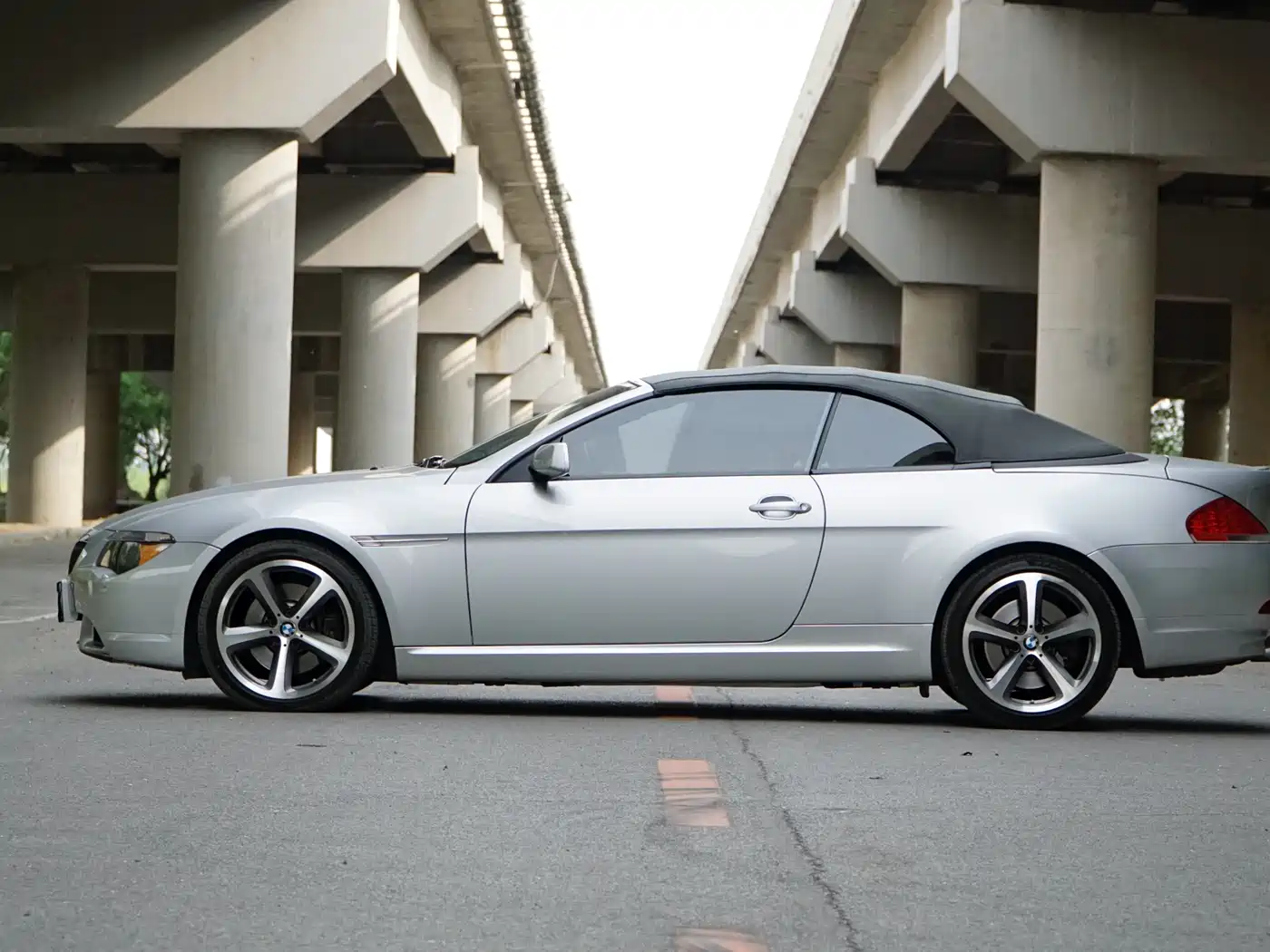 BMW 6 Series 2004 645Ci фото 4